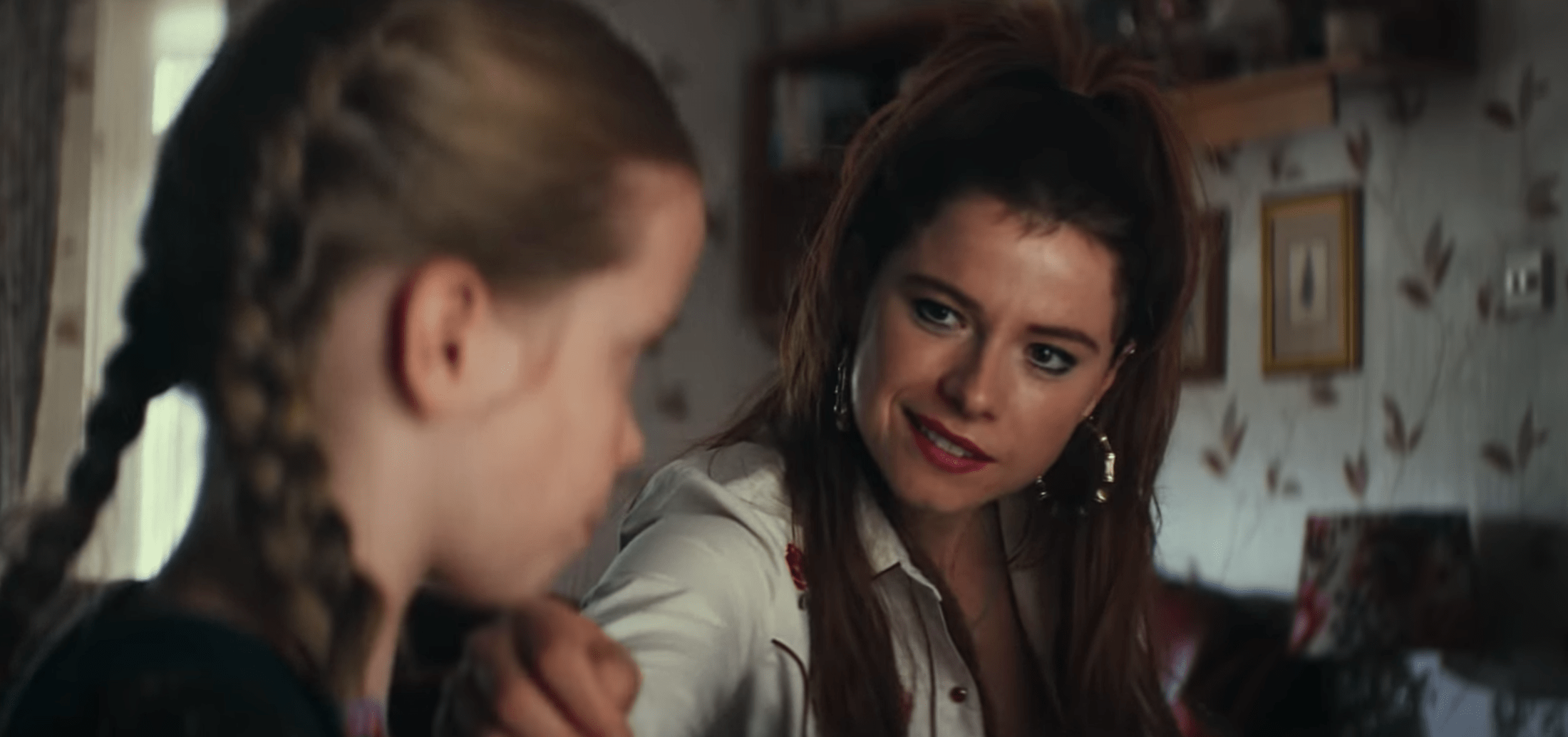 Jessie-Buckley.png